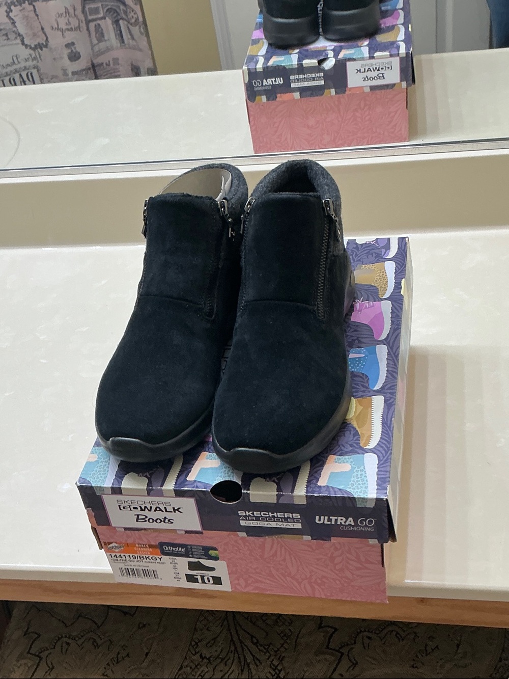 NIB Skechers Women’s Black Suede Side-Zip Ankle Boots